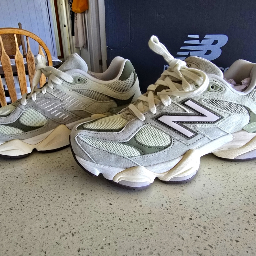 NEW BALANCE
